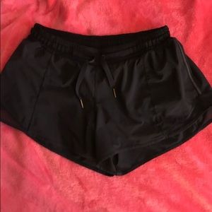 Lululemon hotty hot shorts